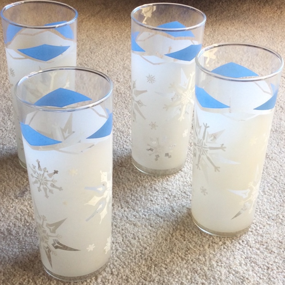 Vintage Frosted Snowflake Blue Glasses - Set of 4